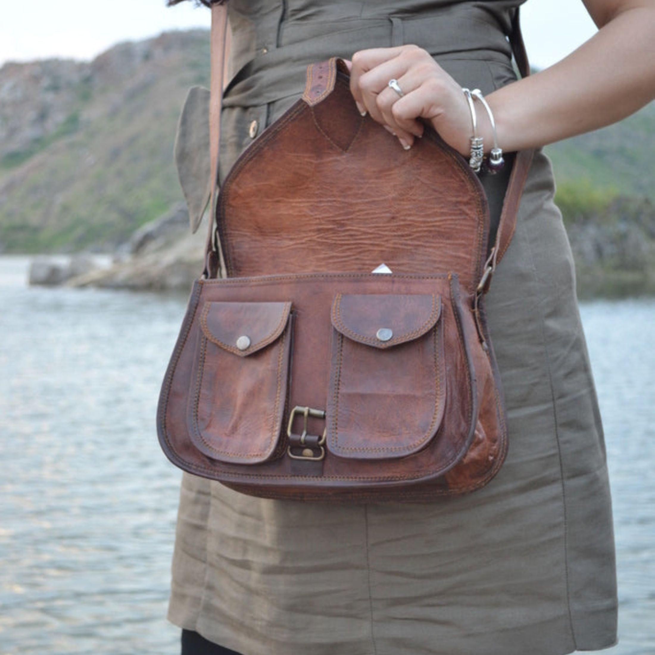 Leather fashion travel purse