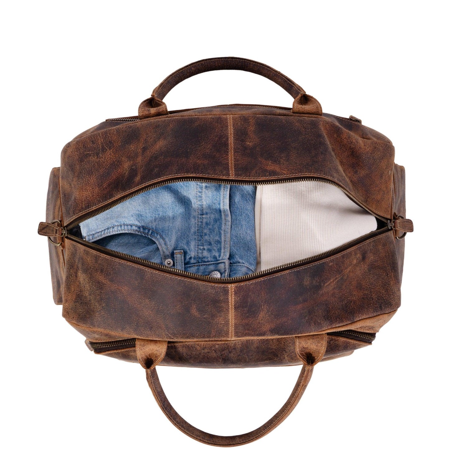 spacious 20 inch leather duffle bag